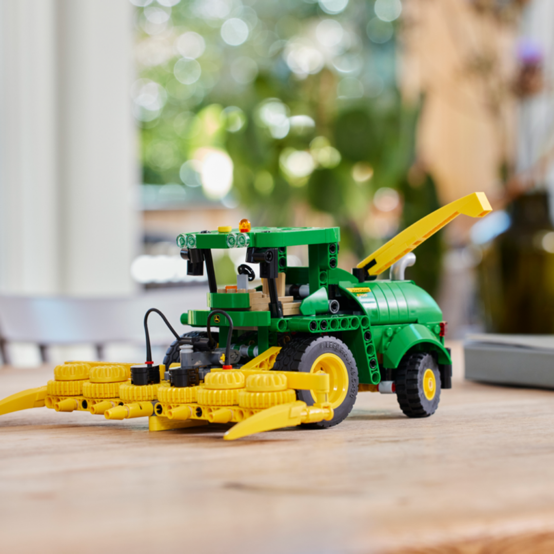 Lego Technic John Deere 9700 Forage Harvester
