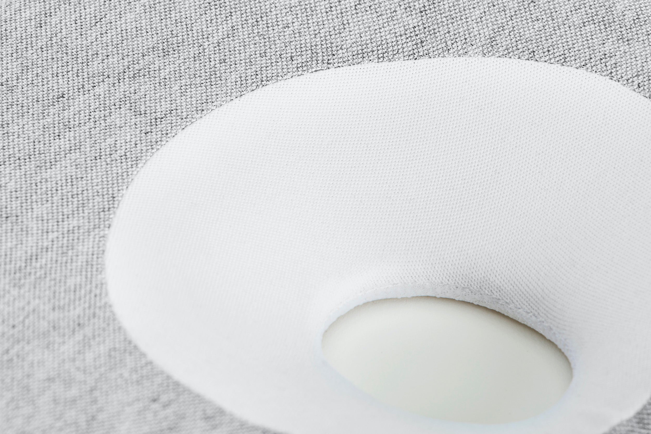 Babymoov Lovenest(+) Fresh Thermoregulating Anti Flat-Head Ergonomic Pillow