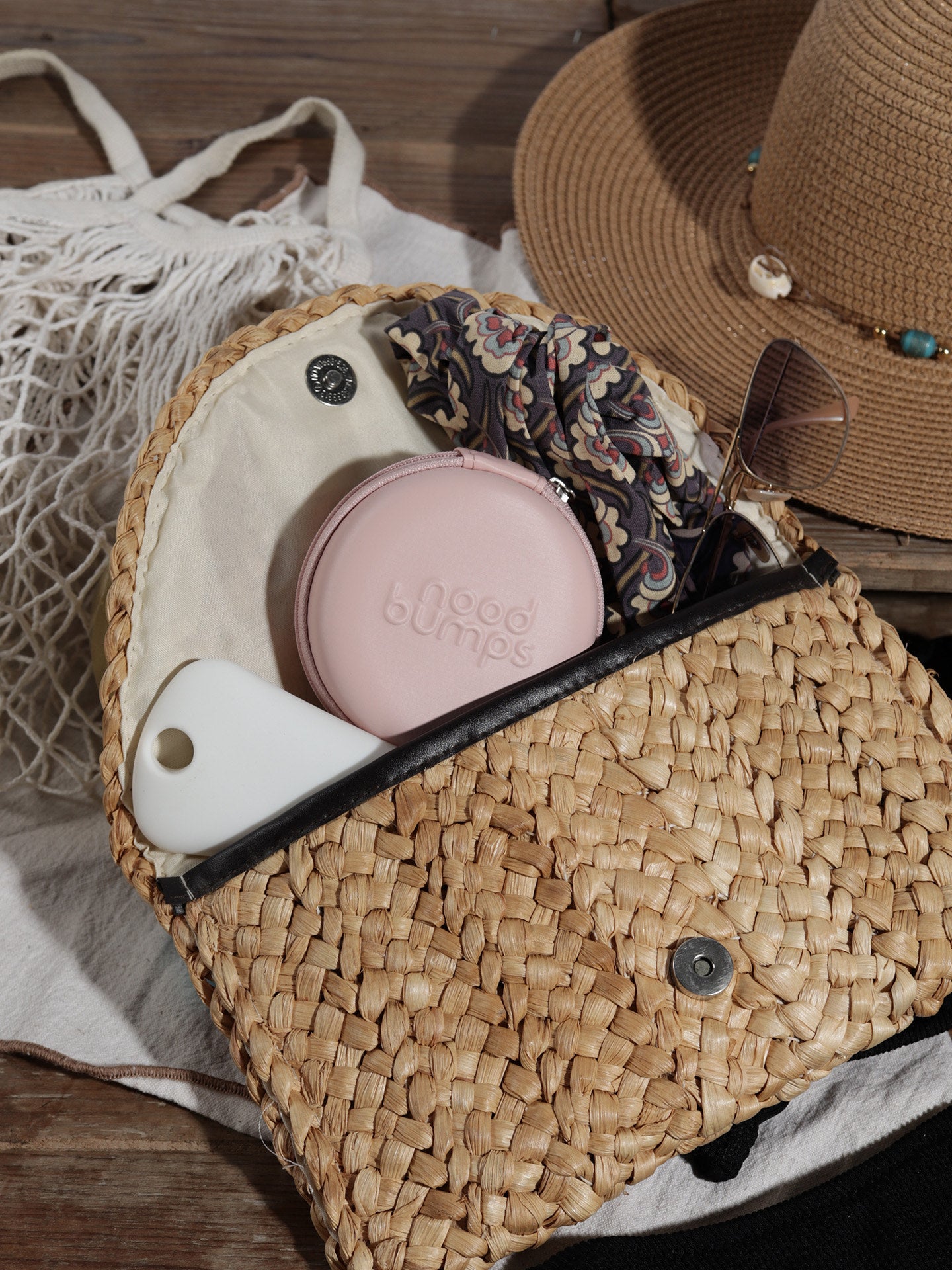 Nood Bumps Seamless Nipple Covers with Travel Case