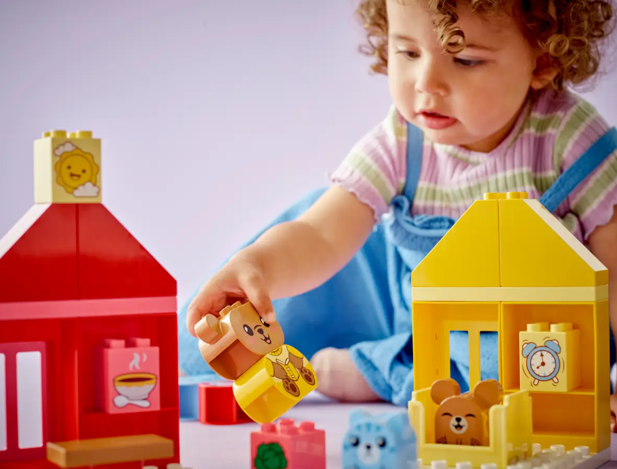 Lego Duplo Daily Routines: Eating & Bedtime