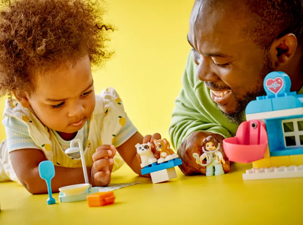 Lego Duplo Visit To The Vet Clinic
