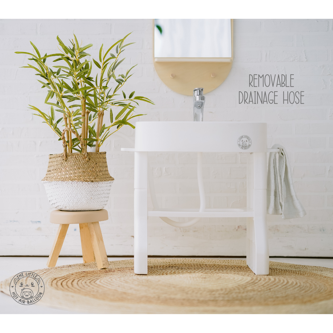 The Little Hot Air Balloon Wash and Brush Table
