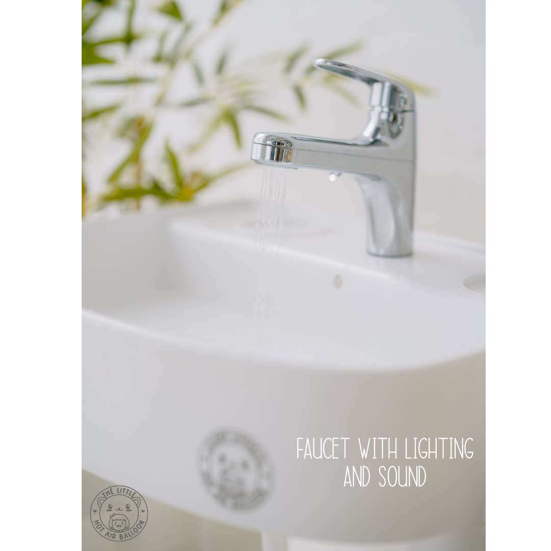 The Little Hot Air Balloon Wash and Brush Table