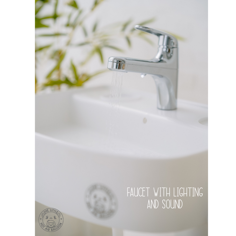 The Little Hot Air Balloon Wash and Brush Table