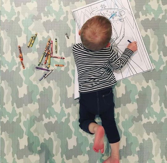 Play With Pieces - Star/Camo Playmat