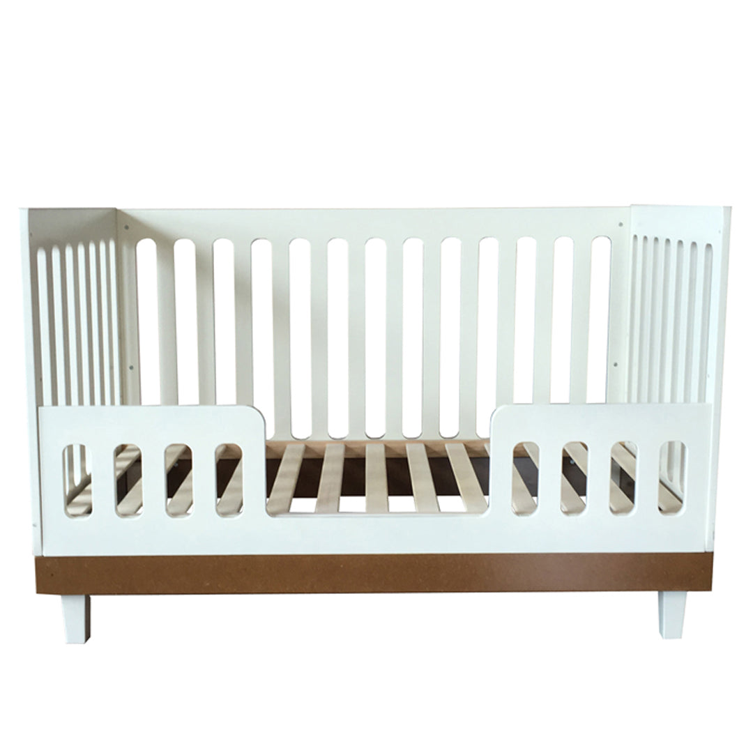 Cuddlebug Madison 3in1 Convertible Crib