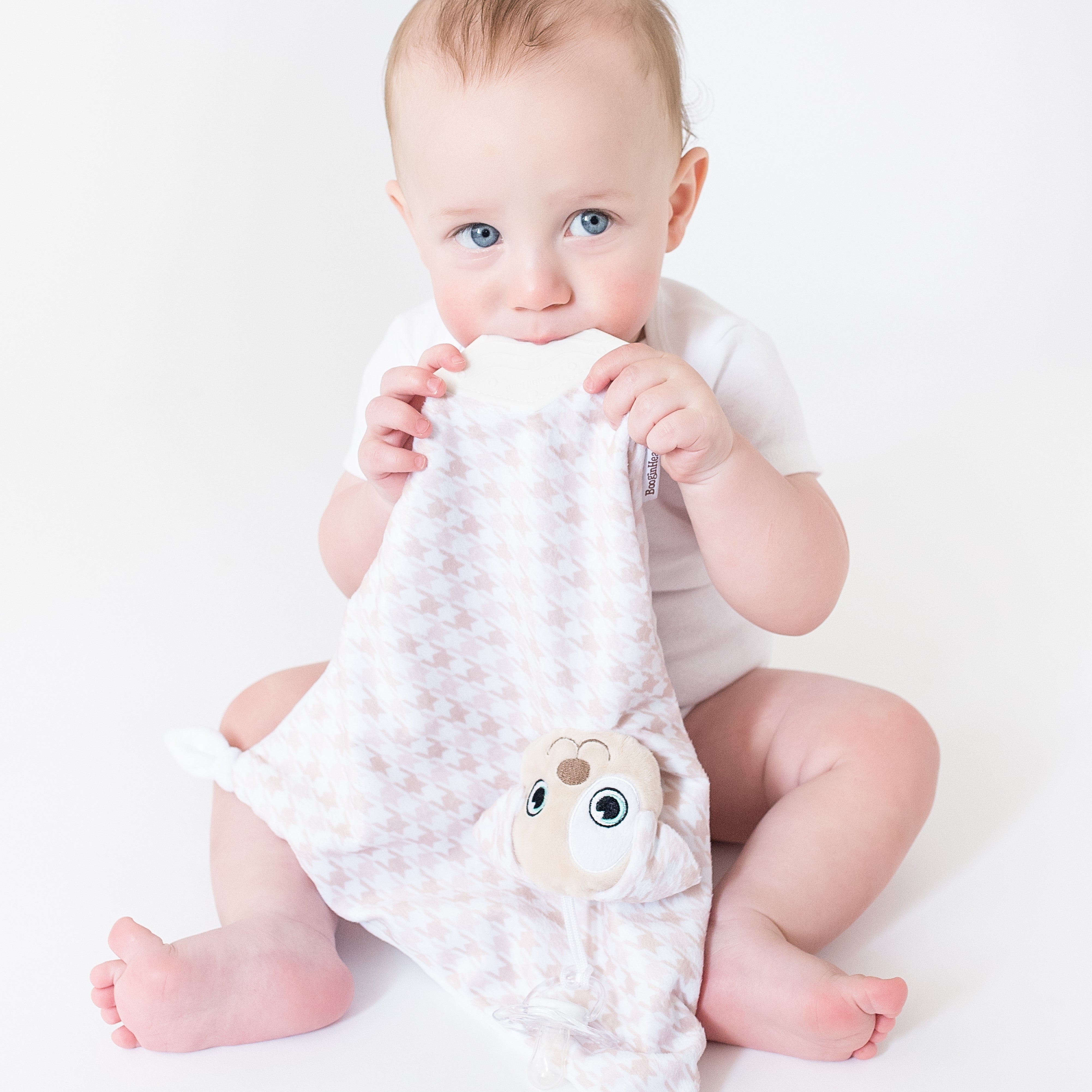 Booginhead PaciPal Teether Blanket & Soother Holder
