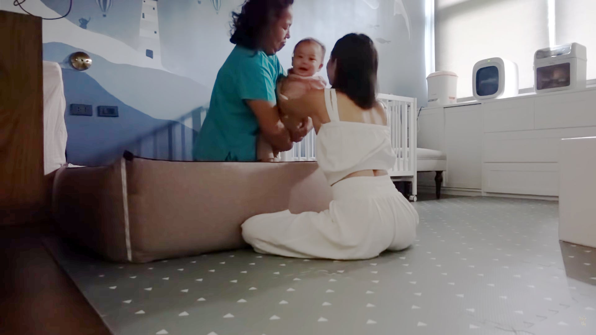 Ecomom and Bumper Bed featured in Kryz Uy's Baby Proofing Video